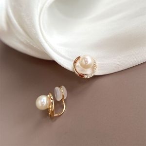 Pearl Ear Clip without Piercing Female Stud Earrings Cold Wind Fancy Light Luxury Temperament Earrings Mosquito Coil Earrings for Bride