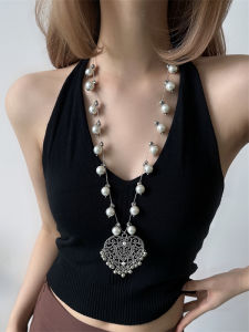 สร้อยคอแบบยาวปานกลางรูปหัวใจไข่มุก ดีไซน์ดิจิทัล สร้อยคอโซ่กระดูกไหปลาร้าสำหรับผู้หญิง เครื่องประดับแฟชั่นที่หลากหลาย