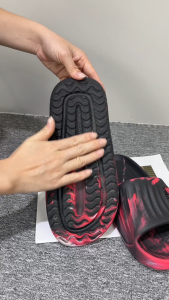 slippers for men new style Soft elastic sole + deodorant material it will not deform for half a year slippers