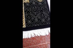 Sajadah Tebal Empuk & Sajadah Turki Terbaru: Oleh-Oleh Haji Umrah