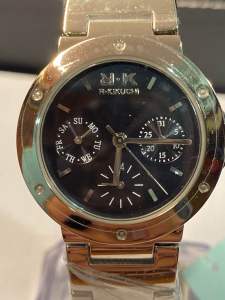 Đồng hồ nữ R-KIKUCHI đồng hồ 6 kim 1 cốt mới nguyên tad và nilon thiếu hộp size 32mm