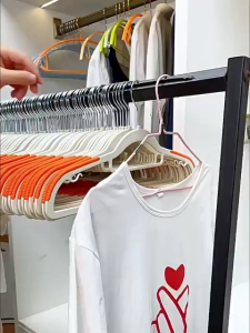 10 /20 Pcs Non-Slip Hanger Thickened Shoulder Non-Slip Plastic for Heavy Sweater