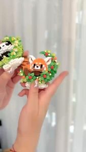 ⚠️现货⚠️【LEGOMANIA】可爱迷你花前月下卡通月亮积木兼容乐高玩具小黑猫恰恰狗三花猫奶油狗小熊猫小狐狸柯基薰衣草兔酷酷米黄油狗 Flower Moon Cute Building Block Brick Puppy Kitten Bulan Bunga Comel Lego Blok Bangunan Si Anjing Si Kucing