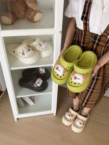 Cute Thick-Heeled Sandals Hole Design Comfortable Breathable Outdoor Beach Shoes Anti-Slip Casual Cartoon Pattern EVA Material