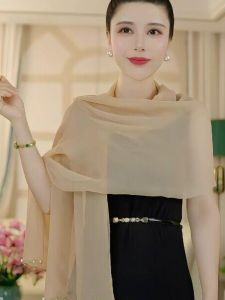 Khăn Choàng Cổ Thời Trang Mùa Thu 2025 Mới Màu Trơn Đính Hạt Đa Năng Giữ Ấm Cho Cổ Khăn Choàng Lụa Thời Trang Khăn Choàng Lông Cừu