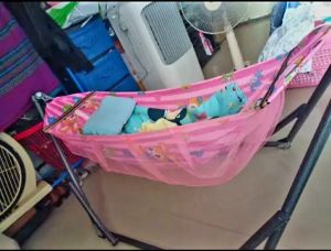 ชุดเปลลายการ์ตูนมีมุ้งบนล่างเลือกสีได้ค่ะ