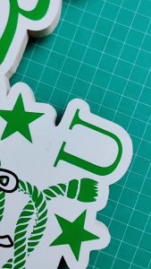 Jam Dinding Logo Custom Bahan MDF: Desain Unik & Berkualitas