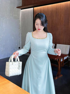 ชุดเดรสยาวทรงเอเข้ารูปสไตล์ฝรั่งเศส ทรงเข้ารูป ทรงเข้ารูป แขนพอง กระดุมหน้า ปกติ ฤดูใบไม้ร่วง 2024 ชุดเดรสยาวปานกลาง