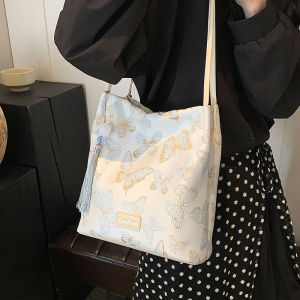 Elegant Embroidered Butterfly Bucket Bag Underarm Chinese Style Womens Shoulder Bag Fashionable Summer Tote Bag Versatile