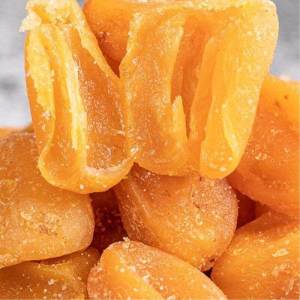 Tasty and Satisfying Bamboo Salt Loquat Dried Fruit