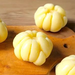 REPLIKA BAWANG PUTIH (1pcs) / BAWANG PUTIH PALSU / BAWANG PUTIH PAJANGAN / BAWANG PUTIH MAINAN