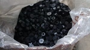 ยางขาตู้ลำโพง (รหัส A) ขนาด 1.7x1.0x1.3cm ยางรองฐานตู้ลำโพง ฐานตู้ ตีนตู้ ขาโต๊ะ และทื่นๆ วัสดุยางPVCเกรดดี สินค้าใหม่ทุกตัว แข็งแรงได้มาตรฐาน