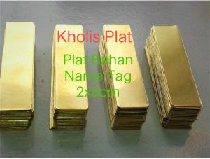 Plat Kuningan Bahan Name tag/papan nama dadaukuran 2cm x 8cm