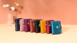 กระเป๋าสตางค์หนังแท้ผู้หญิงสั้นซิป Cowhide รูปแบบกระเป๋าสตางค์พร้อมโซ่น่ารัก กระเป๋าใส่เหรียญขนาดเล็ก รูปแบบกระเป๋าสตางค์สำหรับผู้หญิง สุขภาพเสริมสร้างด้วยดิจิทัล ราคาเสียงดี