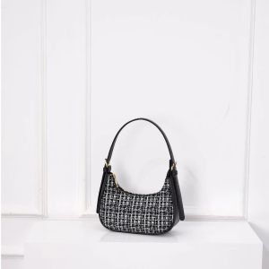 shoulderbag premium - tas terbaru wanita fashion korea- tas bahu shoulderbag - tas wanita lucu - tas selempang kanvas wanita -tas bahu wanita import - fashion bag
