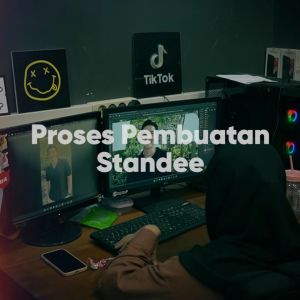 Standee Lewis Hamilton Real Size / Human Stande Figure Besar