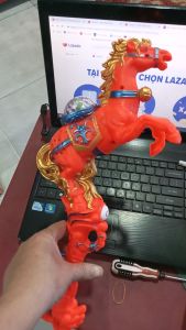 Cây quay đèn con ngựa có đèn có nhạc cho bé
