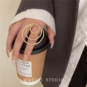 แหวนทรงกลมเปิดรูปแบบเรียบง่ายสไตล์อินส์ แหวนนิ้วทรงกลมที่โดดเด่น มีสไตล์เฉพาะตัว เครื่องประดับแฟชั่นสำหรับผู้หญิง