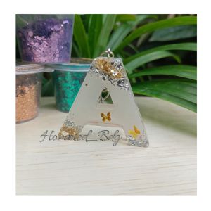 aksesoris gantungan kunci keychain resin huruf ganci