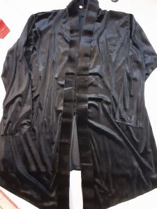 kebaya bludru selutut