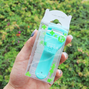 Marian Portable Mini Eyelash Curler Natural Long-lasting Settle Beginner Friendly Compact Size for Face Beauty Makeup Tool