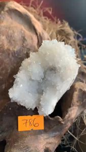 Ổ trứng đá Thạch Anh tự nhiên năng lượng vũ trụ thiền định 786