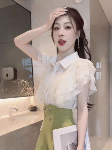 เสื้อเชิ้ตคอโปโลแขนสั้นผ้าฝ้ายหลวมๆ แขนบานสไตล์ฝรั่งเศส สำหรับผู้หญิง ฤดูร้อน 2025 เสื้อเชิ้ตลายลูกไม้สไตล์ใหม่