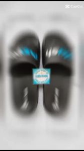 Sandal Selop Hushpuppies & Sandal Slip On Kekinian\\n\\n Deskripsi Produk AKBAR SPORT 86\\n\\nAKBAR SPORT 86 adalah sandal selop hushpuppies wanita pria yang dirancang dengan kualitas terbaik. Sandal ini memiliki beberapa keunggulan, seperti anti-selip dan tahan air, yang menjadikannya pilihan tepat untuk berbagai aktivitas sehari-hari.\\n\\n Keunggulan Anti-Selip & Tahan Air\\n\\nSandal ini dilengkapi dengan fitur anti-selip yang mengurangi risiko terpeleset atau jatuh saat digunakan di berbagai permukaan. Selain itu, sandal ini juga tahan terhadap air, sehingga cocok untuk dipakai saat berenang atau berjalan di area basah.\\n\\n Bahan Yang Sangat Lentur & Fleksibel\\n\\nBahan utama sandal ini terbuat dari natural rubber strap yang sangat lentur, fleksibel, dan elastis. Hal ini membuat sandal ini nyaman digunakan dalam waktu lama tanpa merasa pegal atau tidak nyaman.\\n\\n Nyaman Untuk Pria & Wanita\\n\\nSandal ini dirancang untuk dipakai baik oleh pria maupun wanita. Desainnya yang sporty dan elegan membuat sandal ini cocok untuk berbagai acara sehari-hari, mulai dari santai hingga formal.\\n\\n Fitur Utama AKBAR SPORT 86\\n\\nBerikut ini adalah beberapa fitur utama dari AKBAR SPORT 86:\\n\\n- Natural Rubber Strap\\n- Strap Lebar (Lapisan bawah strap bahan kain polyster yang tidak menempel debu dan mudah dibersihkan)\\n- Dilapis busa empuk, sehingga membuat sandal ini nyaman saat dipakai atau digunakan\\n- Ringan dan nyaman\\n\\n Pilihan Ukuran & Desain\\n\\nAKBAR SPORT 86 tersedia dalam berbagai ukuran, mulai dari 36 hingga 43, yang memudahkan Anda untuk memilih ukuran yang sesuai dengan kaki Anda. Desain sandal ini juga cocok untuk acara sehari-hari, dengan penampilan yang sporty dan elegan.\\n\\n Ukuran 36-43\\n\\nSandal ini tersedia dalam ukuran 36 hingga 43, yang mencakup berbagai ukuran kaki. Berikut ini adalah panjang sandal untuk setiap ukuran:\\n\\n- Size 36: Panjang sandal 22,5 cm\\n- Size 37: Panjang sandal 23,5 cm\\n- Size 38: Panjang sandal 24,5 cm\\n- Size 39: Panjang sandal 25,5 cm\\n- Size 40: Panjang sandal 26,5 cm\\n- Size 41: Panjang sandal 27,5 cm\\n- Size 42: Panjang sandal 28,5 cm\\n- Size 43: Panjang sandal 29,5 cm\\n\\n Cocok Untuk Acara Sehari-Hari\\n\\nDengan desain yang sporty dan elegan, AKBAR SPORT 86 cocok untuk dipakai dalam berbagai acara sehari-hari, mulai dari santai hingga formal. Sandal ini juga bisa menjadi pilihan tepat untuk dipakai saat berolahraga atau berjalan-jalan.\\n\\n Penampilan Sporty & Elegan\\n\\nSandal ini memiliki penampilan yang sporty dan elegan, yang membuatnya cocok untuk berbagai acara sehari-hari. Desainnya yang dinamis dan fashionable menjadikan sandal ini sebagai pilihan tepat untuk memperindah penampilan Anda.\\n\\nAKBAR SPORT 86 adalah sandal selop hushpuppies wanita pria yang dirancang dengan kualitas terbaik. Dengan fitur anti-selip dan tahan air, serta bahan yang sangat lentur dan fleksibel, sandal ini cocok untuk digunakan oleh pria maupun wanita. Tersedia dalam berbagai ukuran dan desain yang sporty dan elegan, AKBAR SPORT 86 adalah pilihan tepat untuk memperindah penampilan Anda.\n}