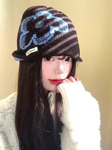 Autumn Winter Thickened Retro Jacquard Ear Flap Knitted Beanie Warm Thermal Soft Slimming Face for Women Korean Style Caps
