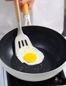 Silicone Kitchenware Cooking Utensils Set Wooden Handle Non-Stick Spatula Food Grade High Temperature Resistant