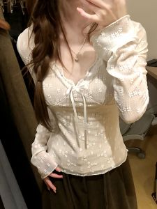 White Lace Base Layer Shirt Womens Early Autumn 2025 New High-End Slim Fit V-Neck Knitted Sweater Soft Korean Style Long Sleeve
