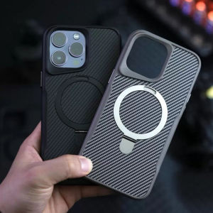 เคสโทรศัพท์แบบแม่เหล็กคาร์บอนไฟเบอร์ For iPhone 13 11 12 14 plus 15 16 Pro Max E Plus Magsafe Case เคสไอโฟน 11 13pro เคสชาร์จไร้สายแบบแม่เหล็ก ขาตั้งแหวนพับได้อลูมิเนีย