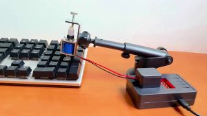 Automatic Phone Clicker The Clicker Replaces The Mouse For Commercial Pressing