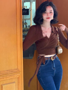 French Vintage Early Autumn New Style Wine Noon Short Knitted Top Womens High Waist Belted V-neck Pullover Cotton Long Sleeve