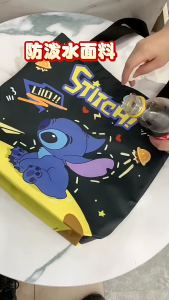 🌺 ไม่ควรพลาด กระเป๋าสะพายไหล่ งานสวย ผ้านุ่ม กันน้ำ ขนาด 38×36×10 cm