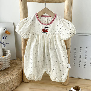 ชุดเดรสผ้าฝ้ายหรูหราสําหรับฤดูร้อนพร้อมแขนสั้นและดีไซน์ไม่สมมาตร เหมาะสําหรับสวมใส่กลางแจ้ง