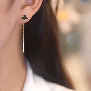 Pharaoh🍓Anting Rumbai Sederhana Wanita Anting Rantai Panjang Semanggi Empat Daun/Earrings COD