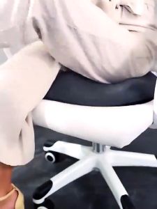 Donut Pillow Hemorrhoid Seat Cushion Memory Foam Seat Cushion Tailbone Sciatica Relief Pressure Cushion Kusyen Donat