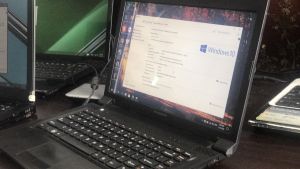 Laptop xách tay Lenovo Core i5 - 2520 Window 10