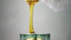 กลูเตนฟรี 454กรัม - Lyles Golden Syrup Gluten Free 454g: ไลล์เป็นชื่อที่เป็นไปได้ 454กรัม