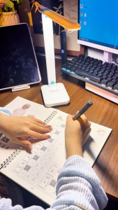 VOVOVA Đèn bàn học LED Đôi Chống Cận Bảo Vệ Mắt Học Lập Làm Việc 3 chế độ sáng cao cấp