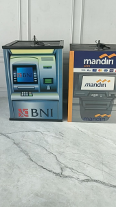 Celengan Unik Viral  Motif ATM Bni Jumbo Besar Dengan Kunci 15x20cm Buka Tutup Premium Money Bank