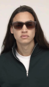 Sunnies Studios Wolf (แว่นกันแดดแฟชั่นทรงสี่เหลี่ยม สำหรับยูนิเซ็กส์)