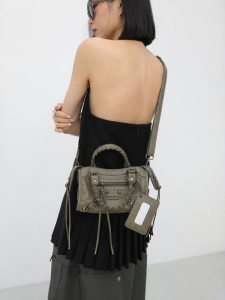JANDRESS | Dirty Green Retro Mini Square Bag