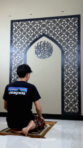 Mihrab Mushola Rumah Minimalis Dekorasi Dinding Kaligrafi Terbaru - Model 4