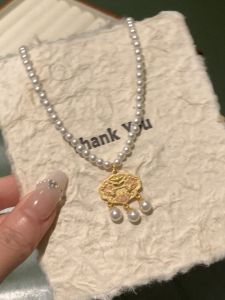 New Chinese Style Pearl Lotus Koi Fish Peace Lock Necklace Women Elegant Luxury Small Design Sense Neck Jewelry