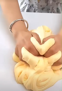 สไลม์ขยายขนาด 2/4/6 กล่อง เล่นสนุก ไม่ติดมือ 90g ปลอดภัย มาตรฐาน 3C ไม่มีน้ำหอม ผ่อนคลาย ลดจอ เสริมสร้างจินตนาการ