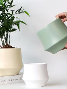 Ceramic Flower Pot for Balcony Home Use Luxury Large Size for Roses And Succulents Plant Pots Nordic Style Green Plant Pots