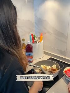 Edon Air Circulator Fan Wall-mounted Small Kitchen Dormitory Folding Electric Fan