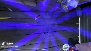led chớp xoay nhiều màu gắn gầm oto xe máy